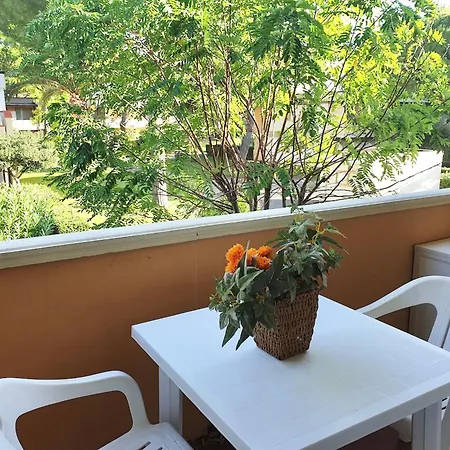 Isa-holiday Homes In From 400 To 900 M From The Beach, 6 Beds With Private Outdoor Area Apartment *